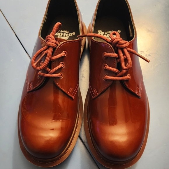 Dr. Martens England oxford mono oxblood red patent leather 1461 3-eye women's 8 - Picture 2 of 13